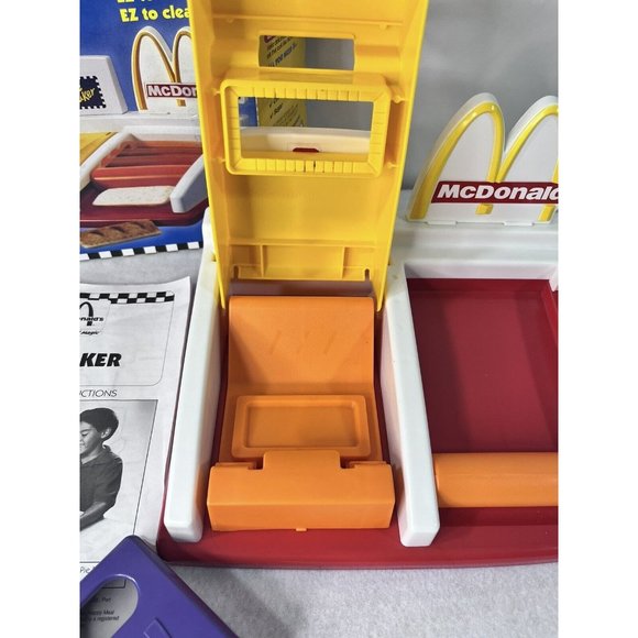 Vintage McDonald's Happy Meal Magic Pie Maker In Box 1993 Almost Complete - Picture 4 of 16